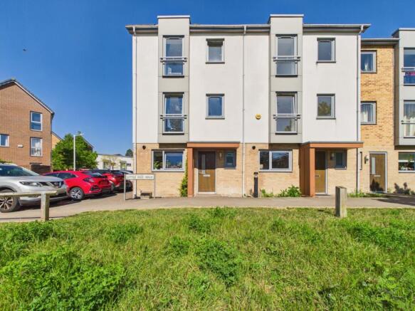 Presented by Nicoleta at EweMove Bexleyheath and