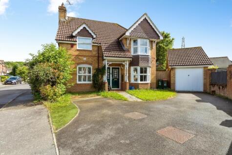 Peppard Road, Maidenbower, Crawley, West Sussex, RH10