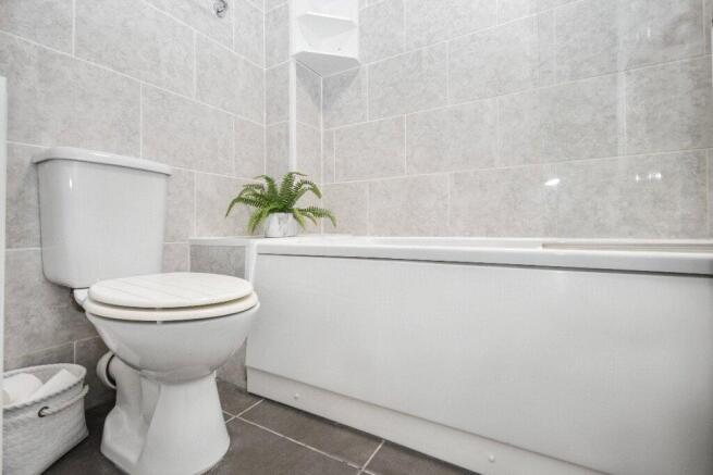 2 bed Terraced for sale Image 9