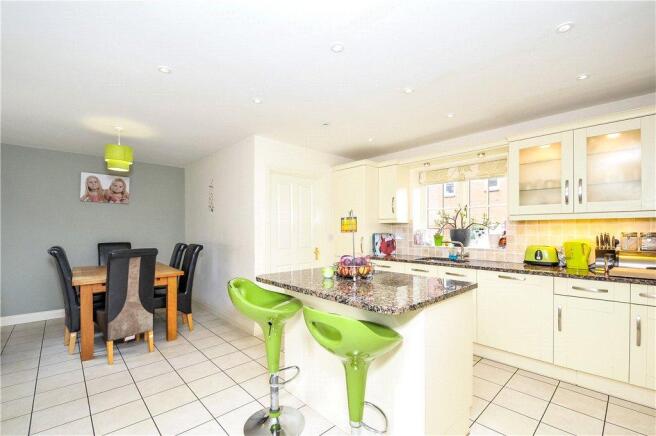 Kitchen/Dining