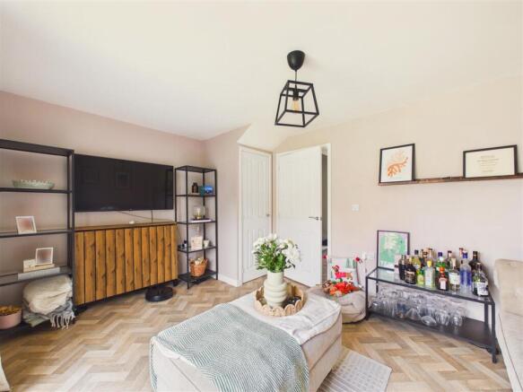 2 bed Terraced for sale Image 6