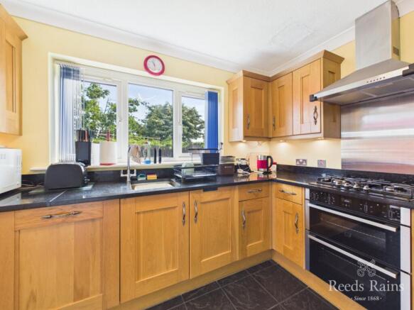 3 bed Detached for sale Image 5