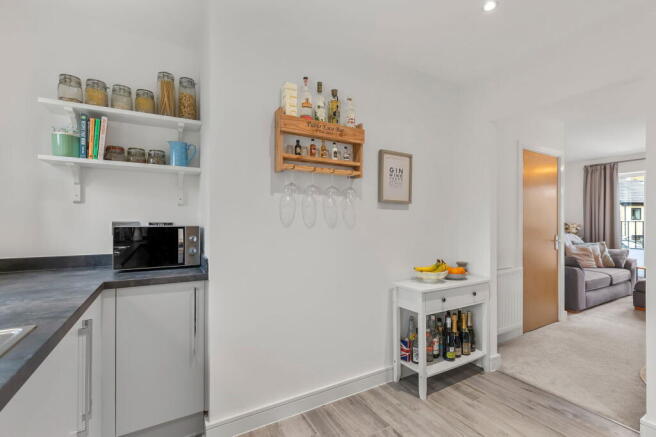 2 bed Apartment for sale Image 11