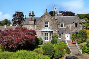 Mo-dhachaidh, Dungeith House, Dungeith Avenue, Banchory AB31 5UA