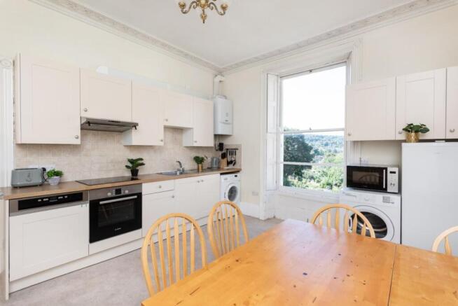 Upper Maisonette, 2 Georges Place, Bath BA2 4EN-1.