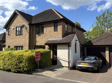 Pearson Close, Barnet, EN5