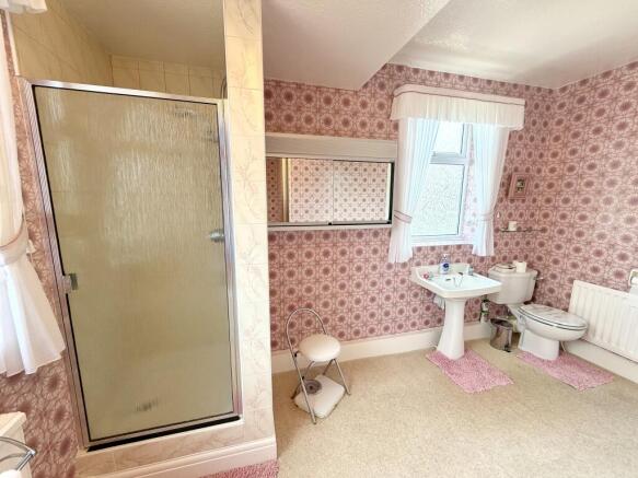 3 bed Semi-Detached for sale Image 10