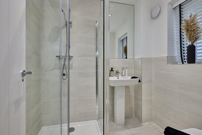 3 bed House for sale Image 10