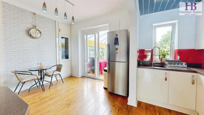 3 bed Terraced for sale Image 7