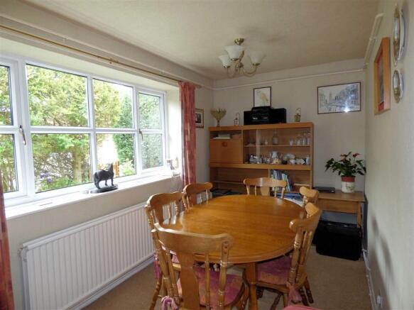 Dining Area (Pic)