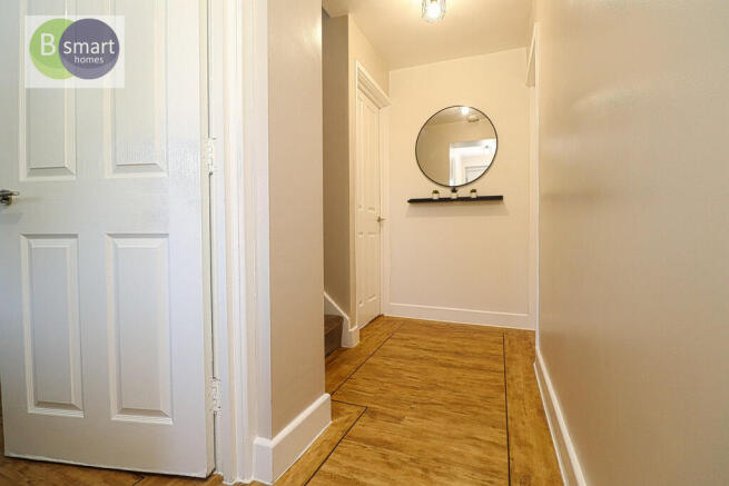 3 bed Town House for sale Image 5