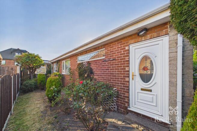 3 bed Bungalow for sale Image 12