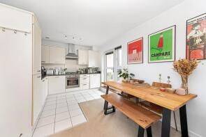 Flat 28, 5 Isis House, Worcester Close, Penge, London SE20 8FN