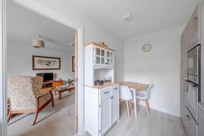 1 bed Flat for sale Image 6