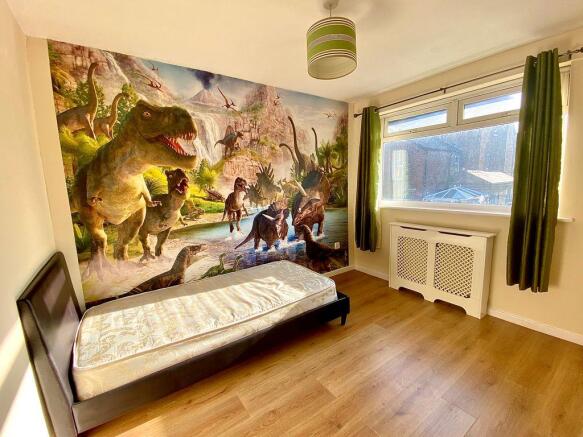 Bedroom 2 (Double)