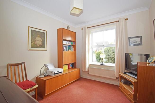 14 Paddock Close, snug.jpg