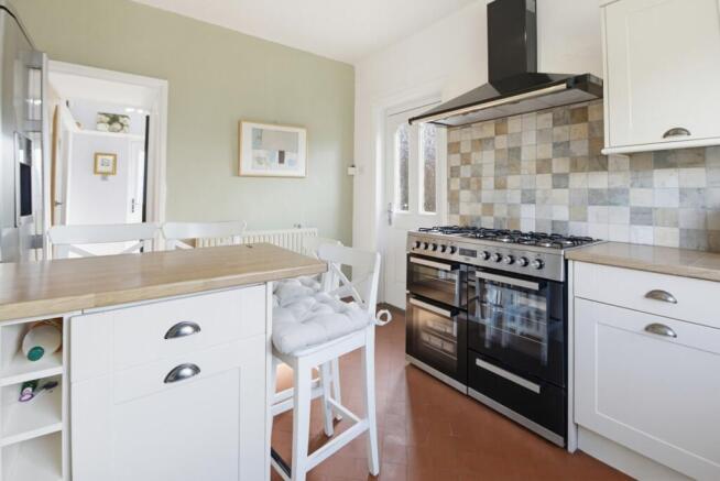 4 bed Semi-Detached for sale Image 10