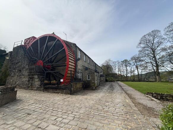 3 bed Flat to rent Image 8