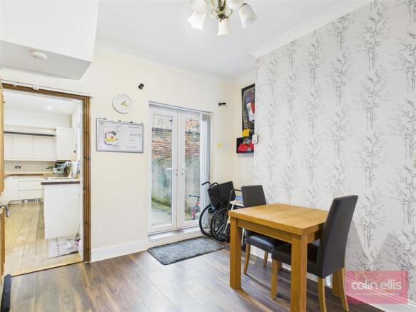 2 bed Terraced for sale Image 4