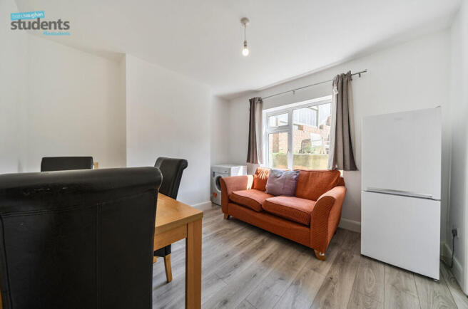 8729e49d-f74b-4d4...