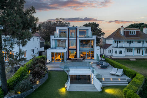 Banks Road, Sandbanks, Poole, Dorset, BH13