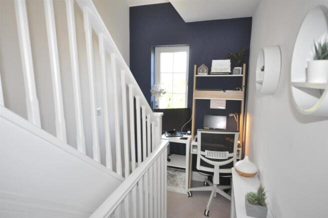FIRST FLOOR LANDING