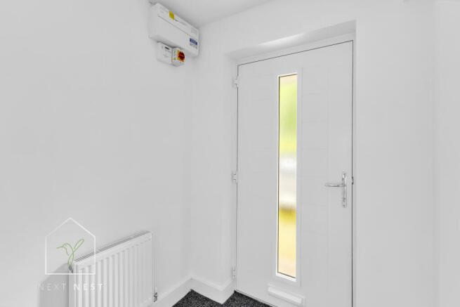 3 bed Town House for sale Image 8