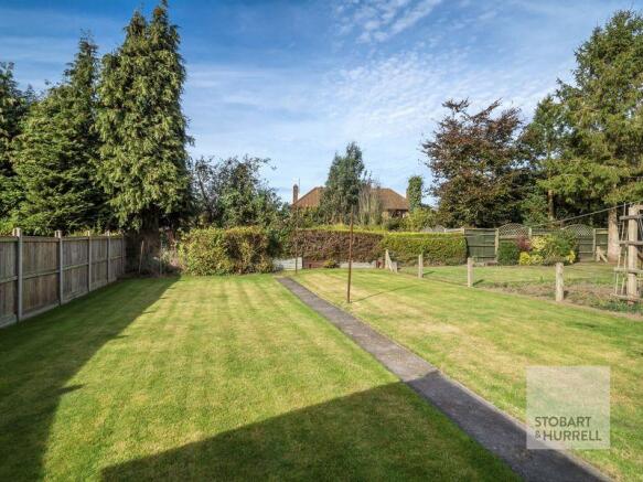 Rear Lawn Garden