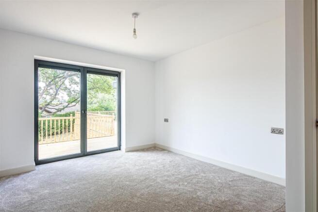 2 bed Apartment for sale Image 8