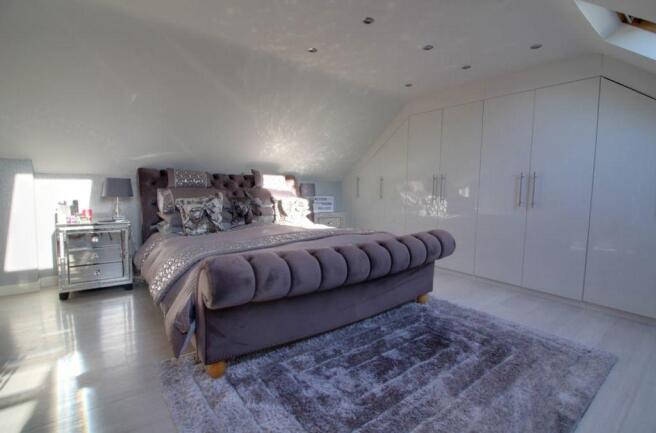 Bedroom 1 (Double with Ensuite)