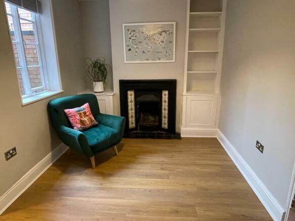 RECEPTION 2 - SNUG/DINING ROOM
