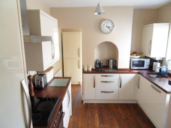 REFITTED KITCHEN