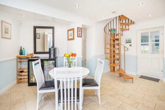 Breakfast Room