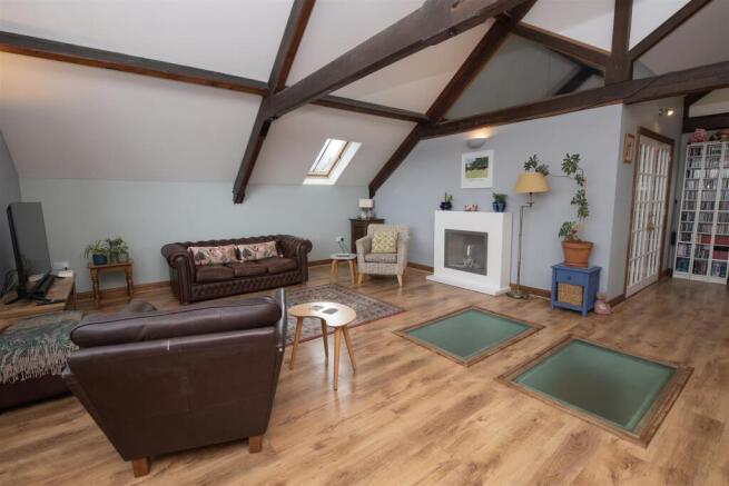4 bed Character Property for sale Image 9