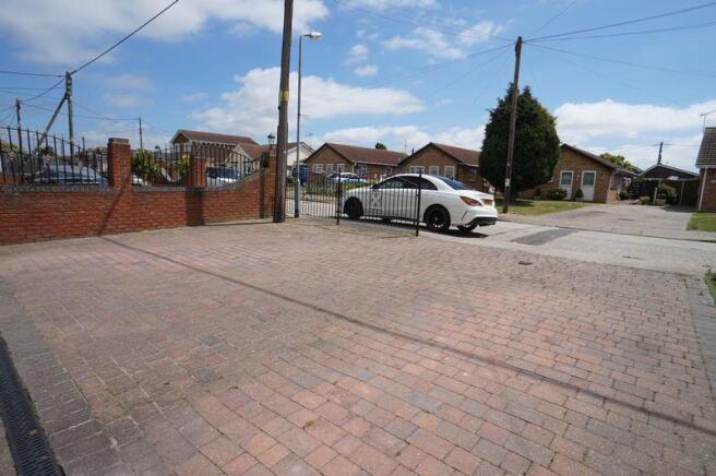 Large Driveway 