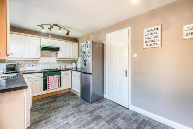 3 bed Detached for sale Image 9