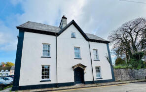Priory House, Priory Street, Usk NP15 1BJ