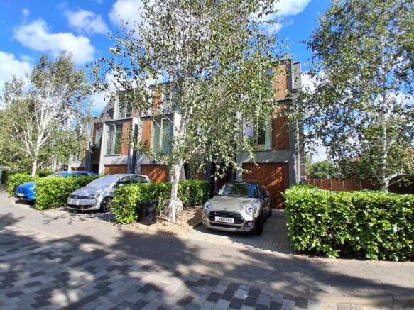 1 greenfields place.jpg