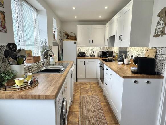 Duck Lane, Chard, Somerset, TA20 photo 4
