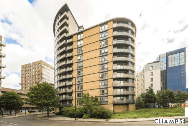 2 bed flat to rent Trentham Court, London W3