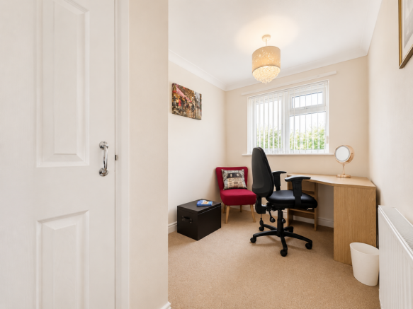 3 bed Semi-Detached for sale Image 8