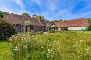 Jeremys, Wildham Lane, Chichester PO18 9JL