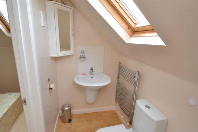 Ensuite 1.jpg