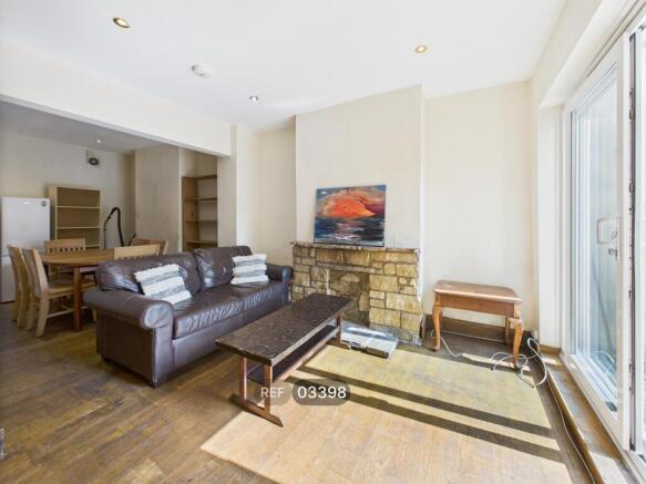 Kitchen/Living area
