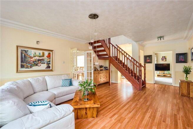 4 bed Detached for sale Image 10