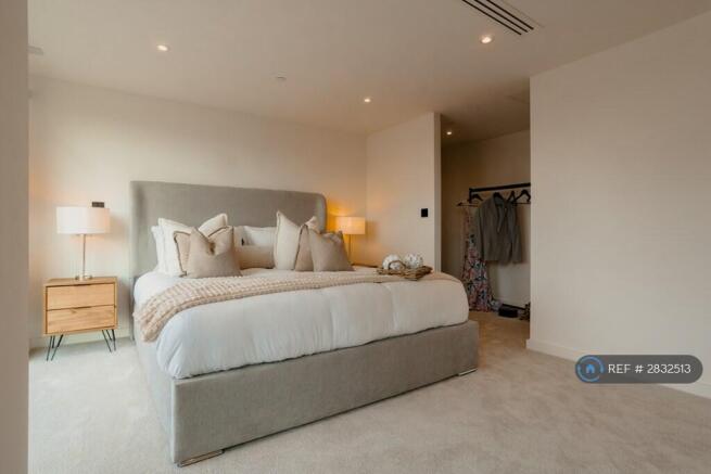 3 bed Penthouse to rent Image 5