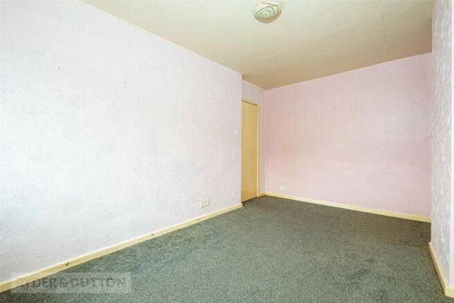 3 bed Semi-Detached for sale Image 8