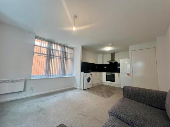 Livingroom:Kitchen.....jpg