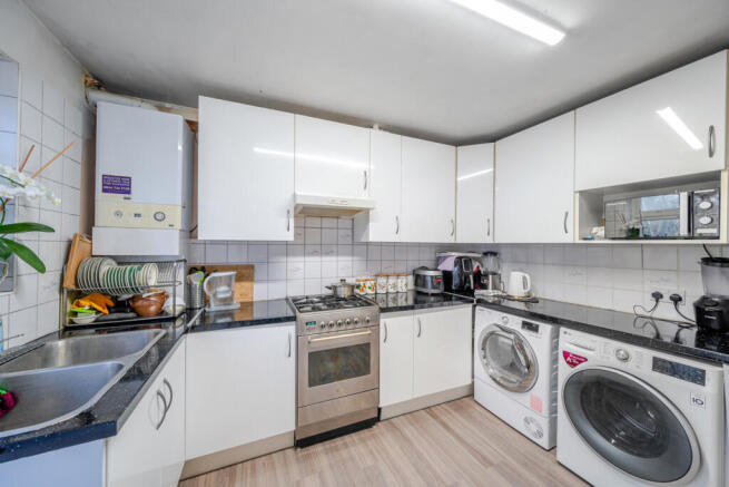 1397357-12-6960e4...