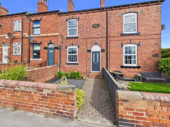 2 bed Terraced for sale in allerton bywater
